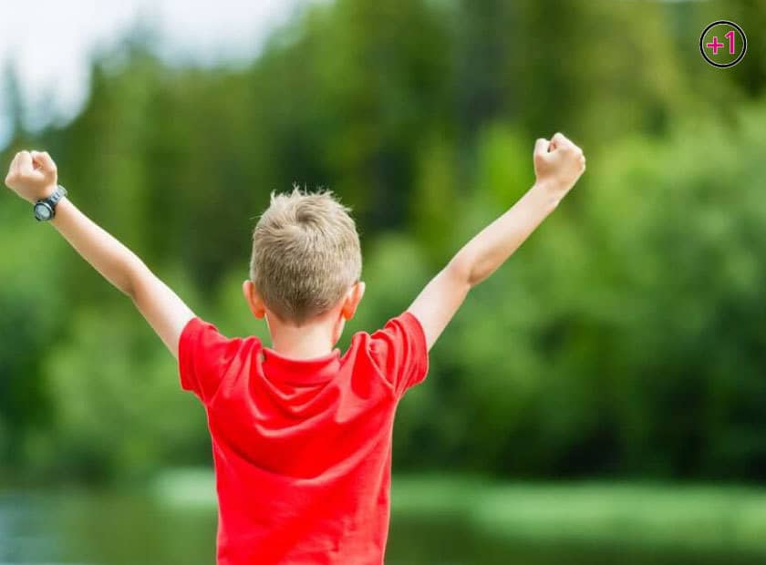 9 راه افزایش عزت نفس در کودکان | چگونه کودکانی با عزت‌نفس بالا تربیت کنیم؟
